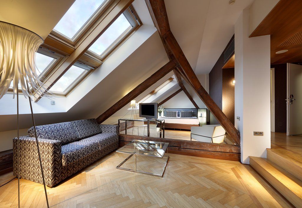 Eurostars Thalia Praga Exterior foto A modern apartment in the attic of a building in Berlin, Germany