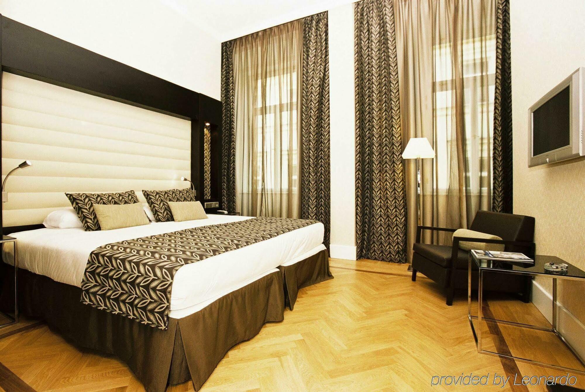 Eurostars Thalia Praga Quarto foto A room at the hotel